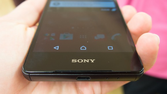 sony-xperia-z4v-hands-on-8-580-90.