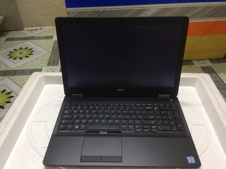 DELL E5570..I5 6300..8G..500G....HP  840 G3.I5 6300..SSD 128G..Macbook pro 13in 2012...I5  2.5G..8G - 13