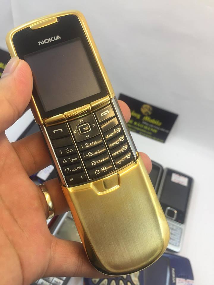 nokia 8800 anakin gold.