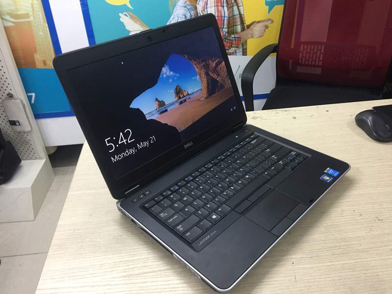 Laptop cu Dell Latitude E6440 Core i5 4300M (9).