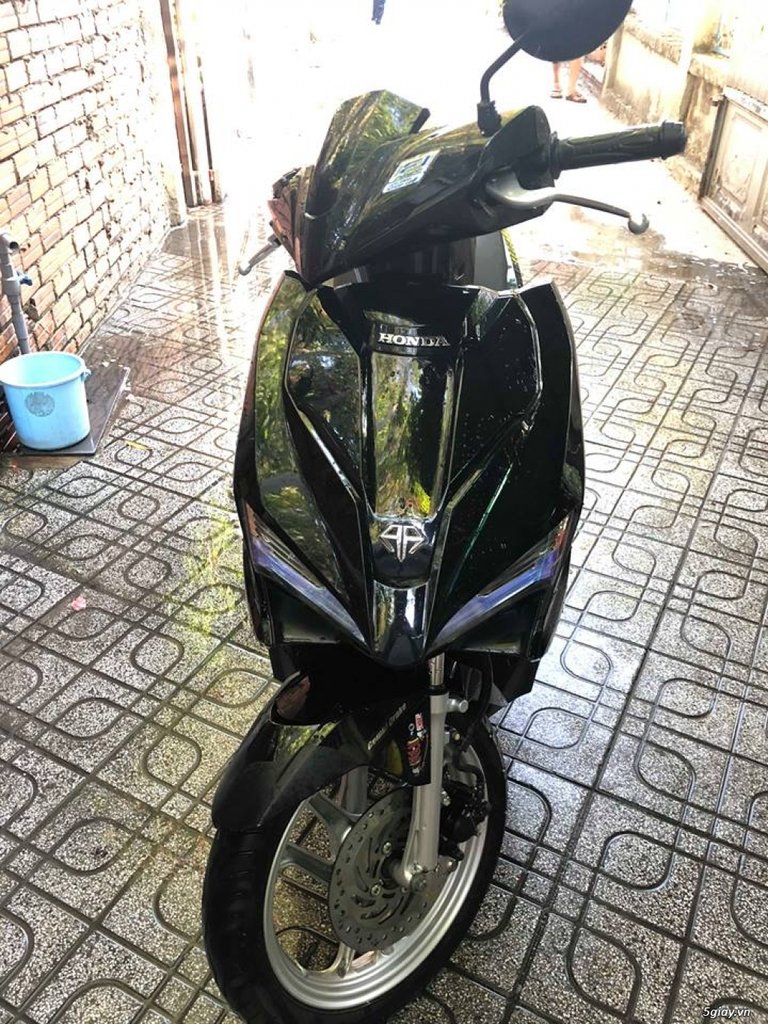 ab 125 den bong..