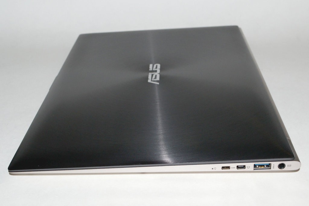 ASUS UX31A-DB71 (4).