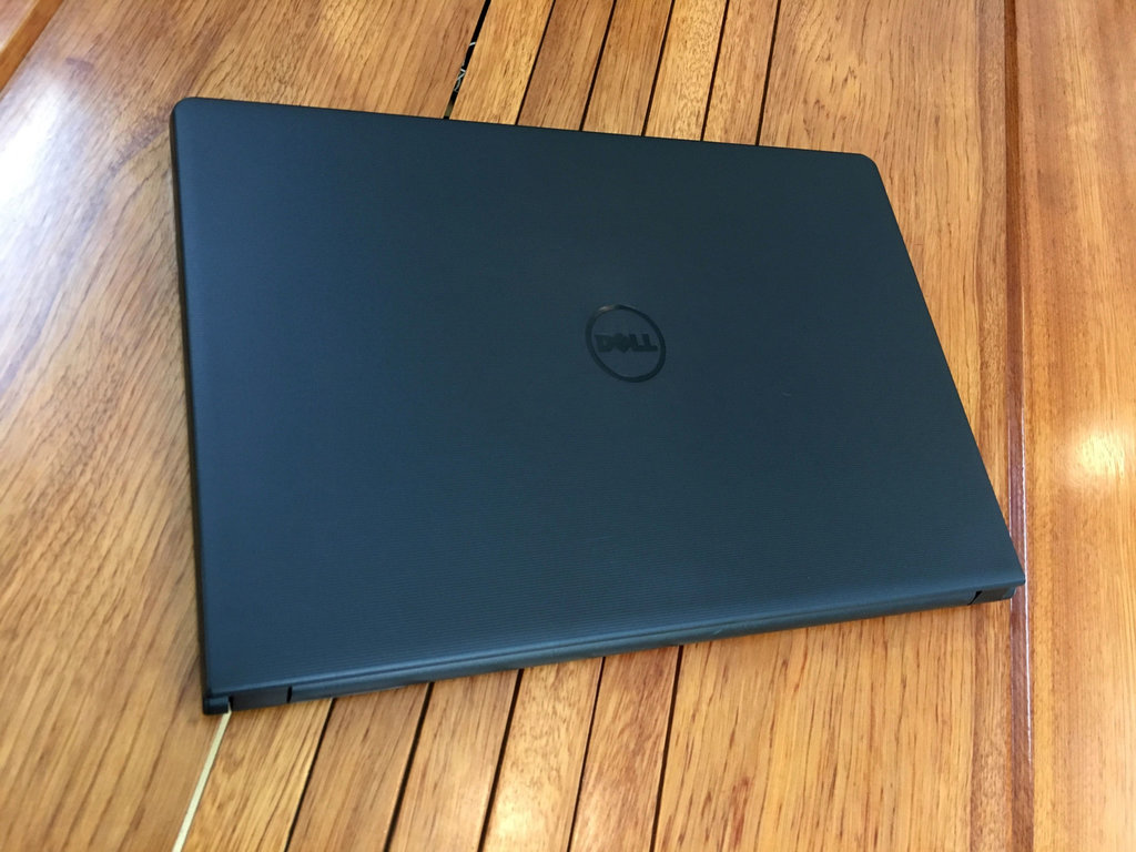 DELL VOSTRO 3885 1.