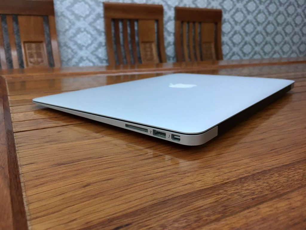 MACBOOK AIR MID 2012 3.