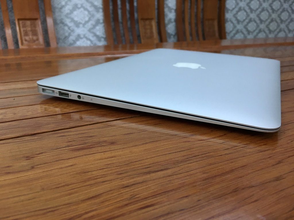 MACBOOK AIR MID 2012 6.