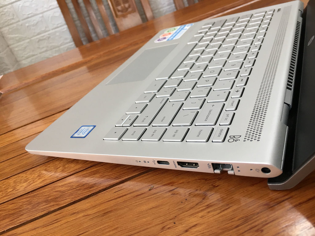 HP PAVILION 14-BF115TU 4.