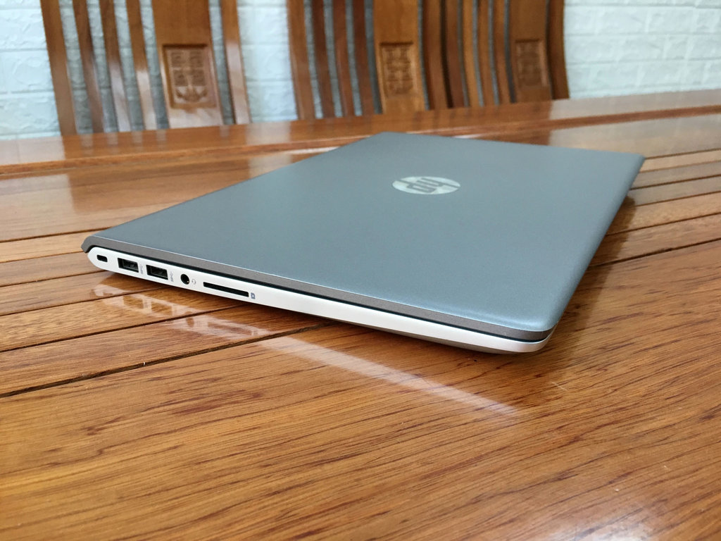 HP PAVILION 14-BF115TU 9.