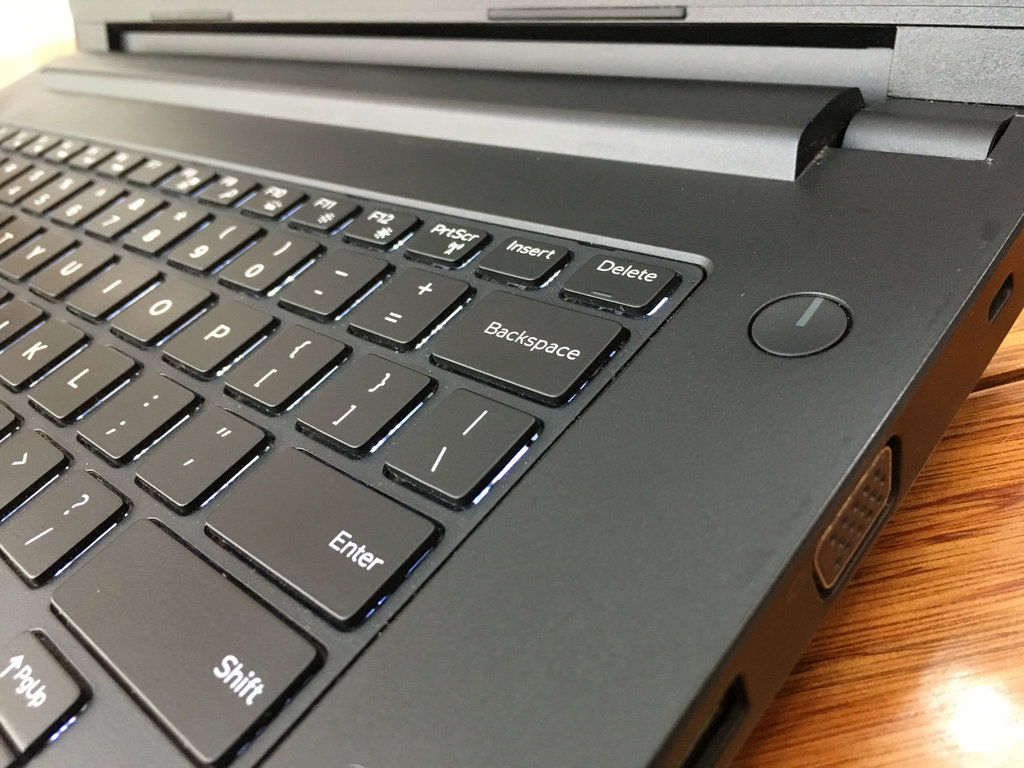 DELL LATITUDE E3470 4.