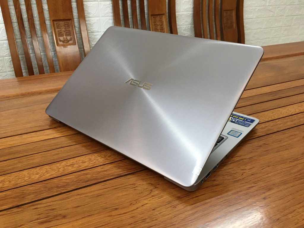 ASUS ZENBOOK UX410UA 9.