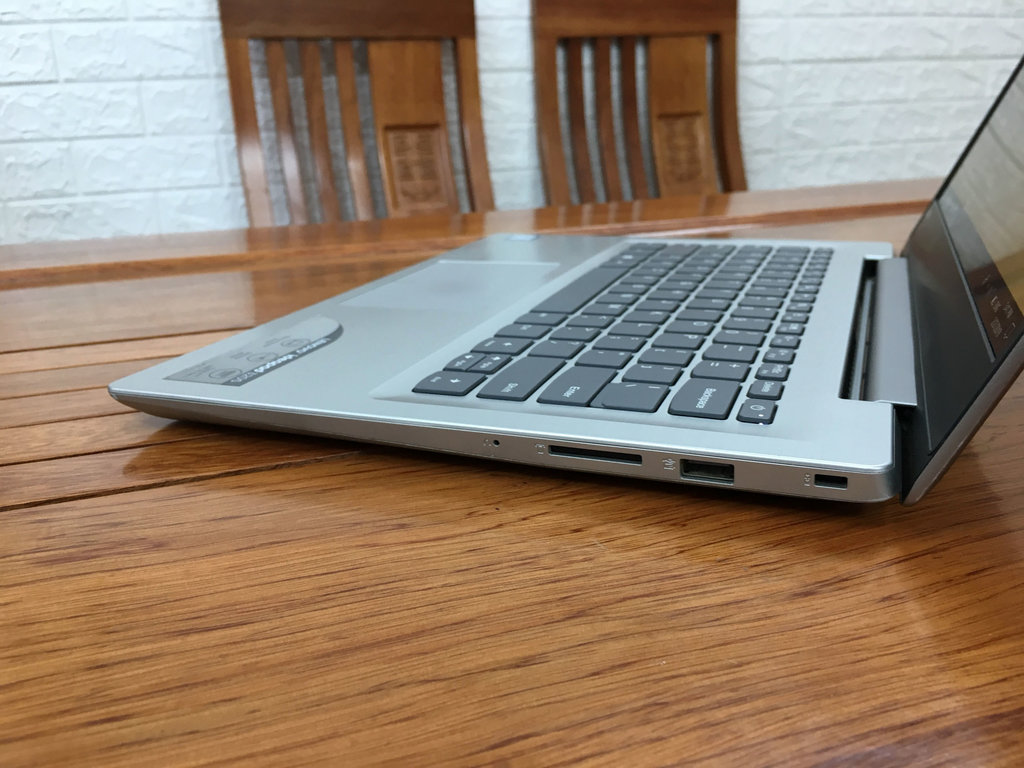 LENOVO IDEAPAD 320S-14IKB 7.