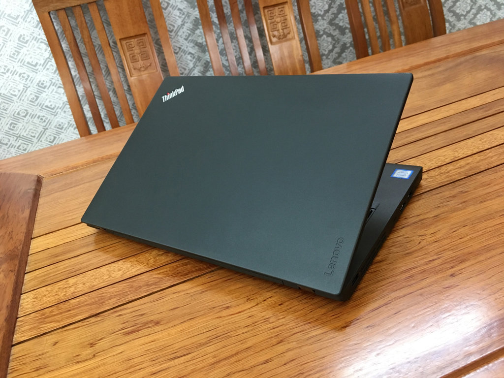 LENOVO X270 10.