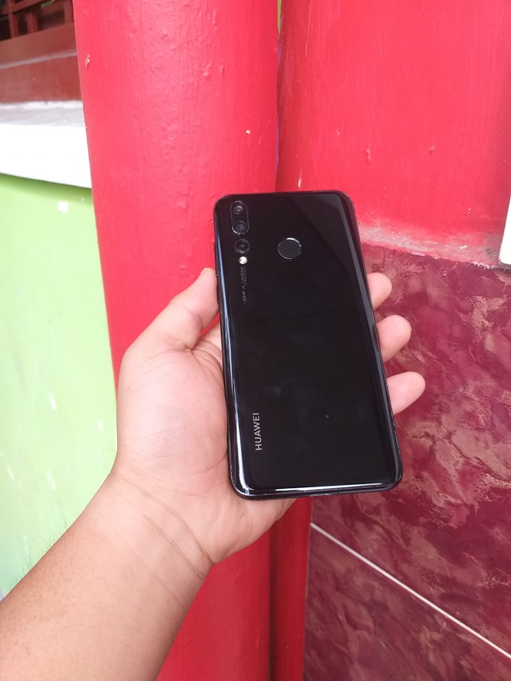 Huawei Nova 47...