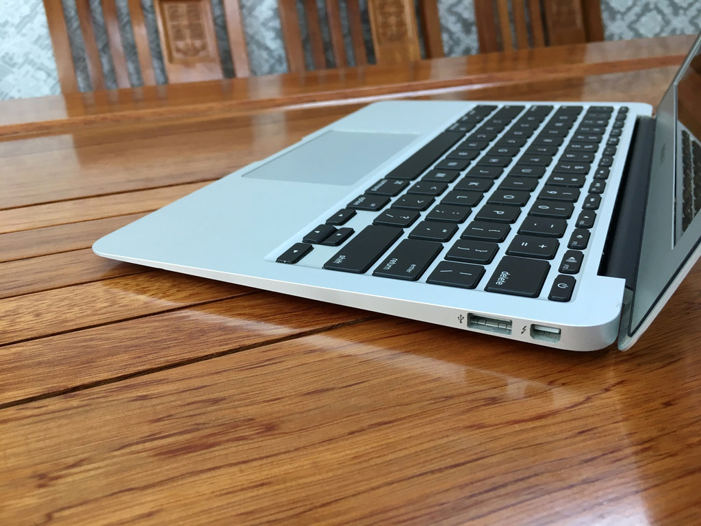 MACBOOK AIR 11 2014 (MD711) 5.