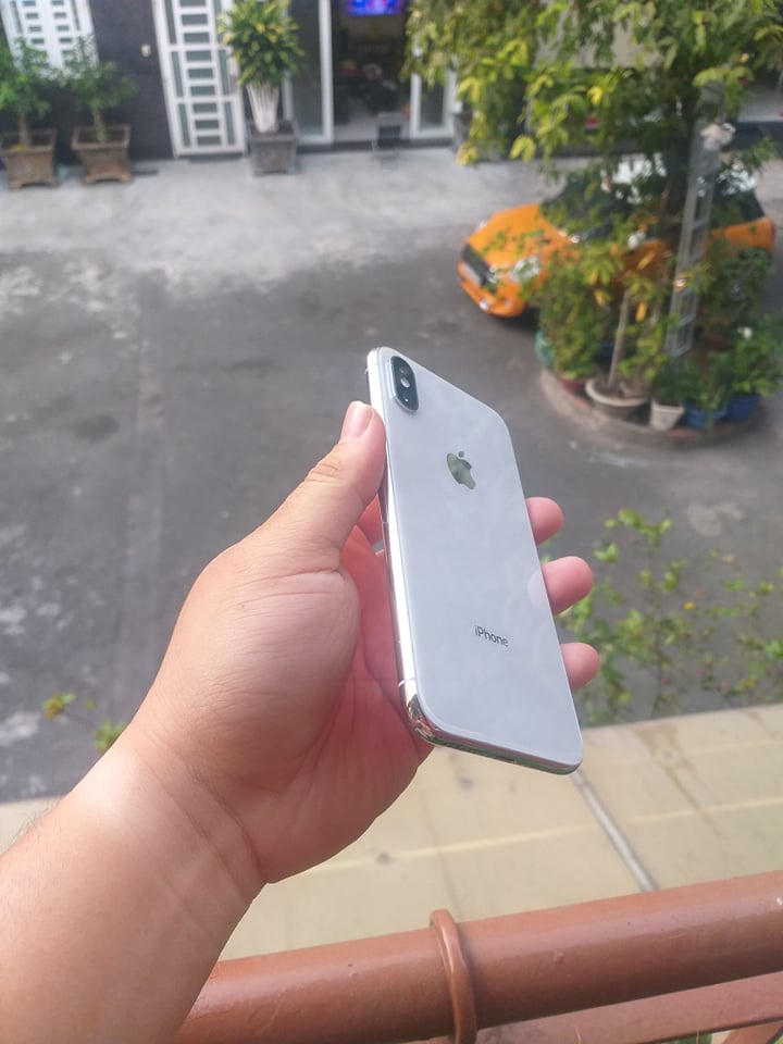 iPhone X 64G8...