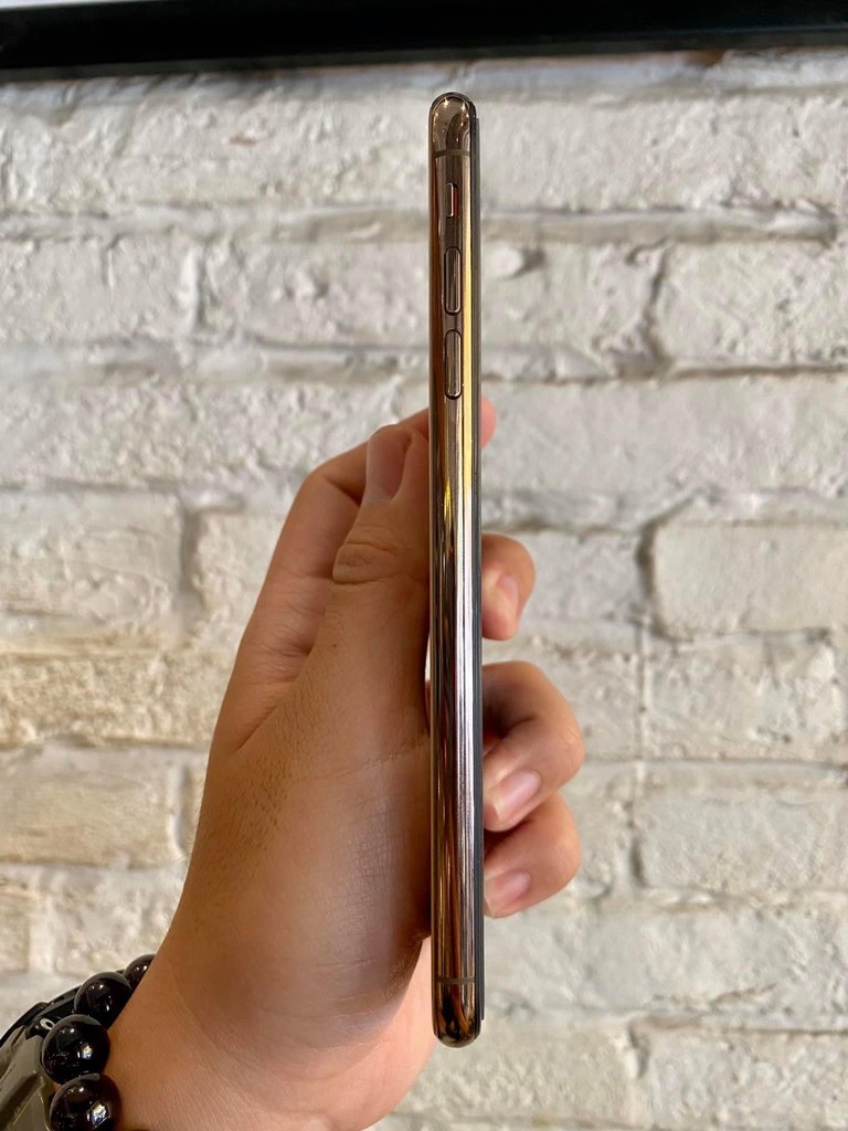 iPhone XS Max8..