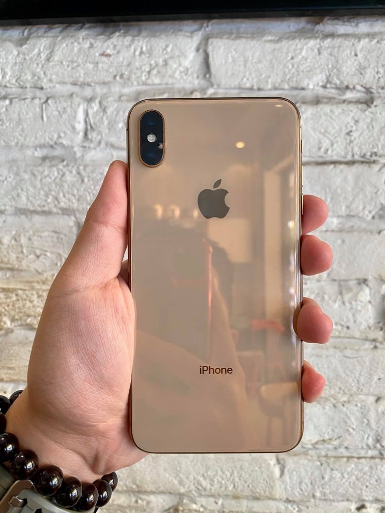 iPhone XS Max8...