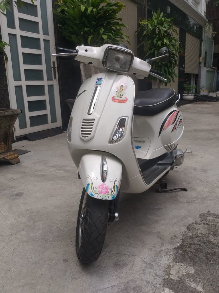 Piaggio Vespa S2..