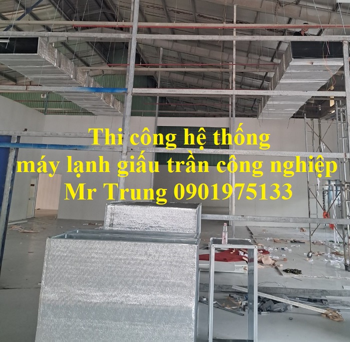 Thi-cong-may-lanh-giau-tran.