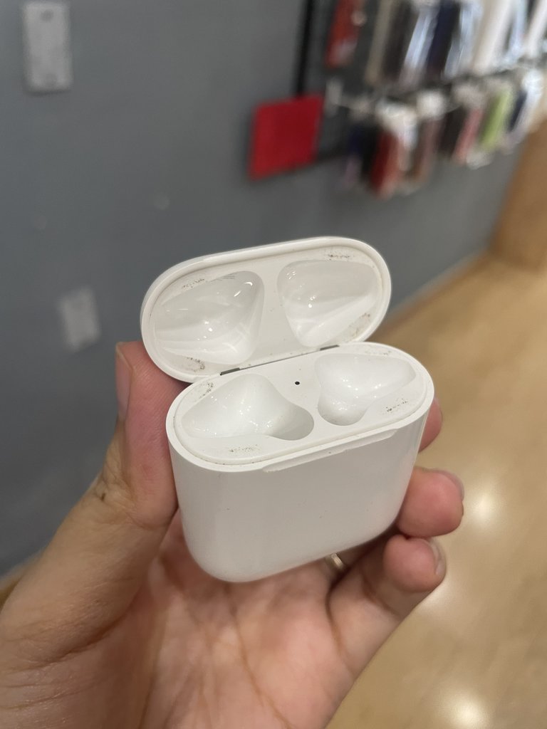 airpods.