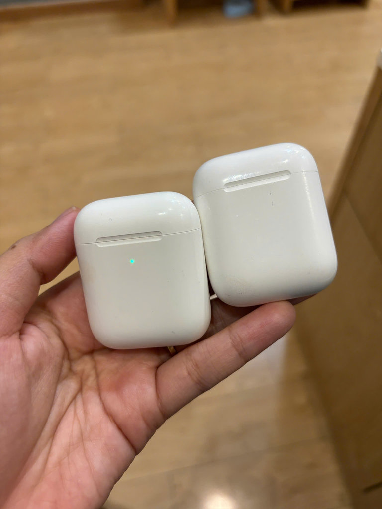 airpods.