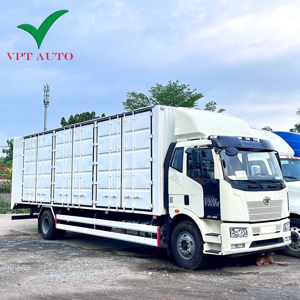 xe-tai-faw-2-cau-vpt-auto-vuot-troi.
